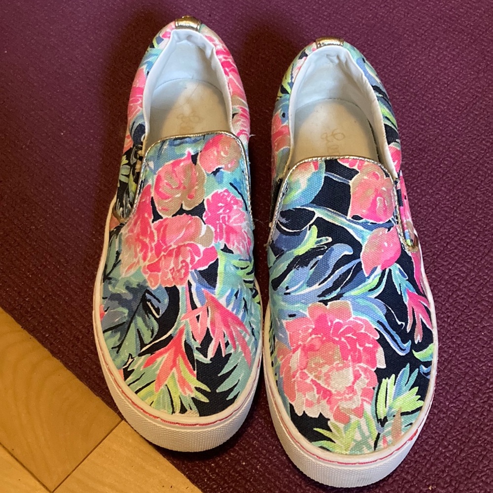 Lilly Pulitzer slip on shoes size 7